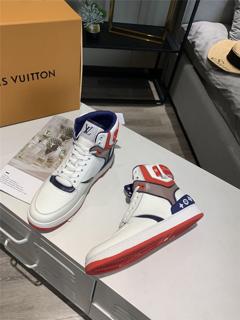 Louis Vuitton Men Women Sneakers