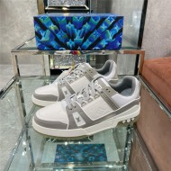 Louis Vuitton Men Women Sneakers