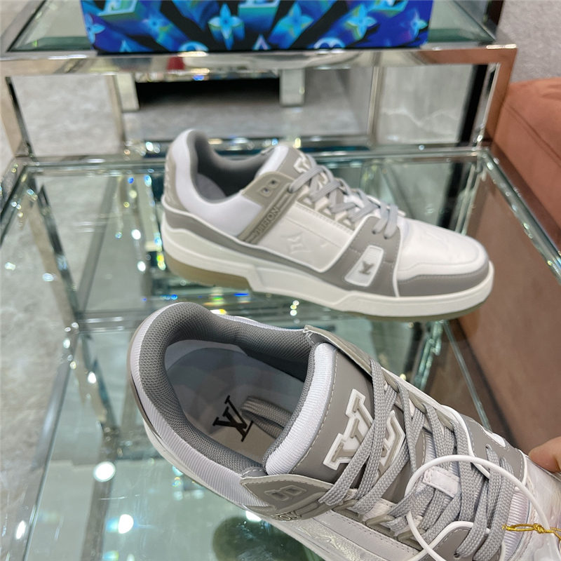 Louis Vuitton Men Women Sneakers