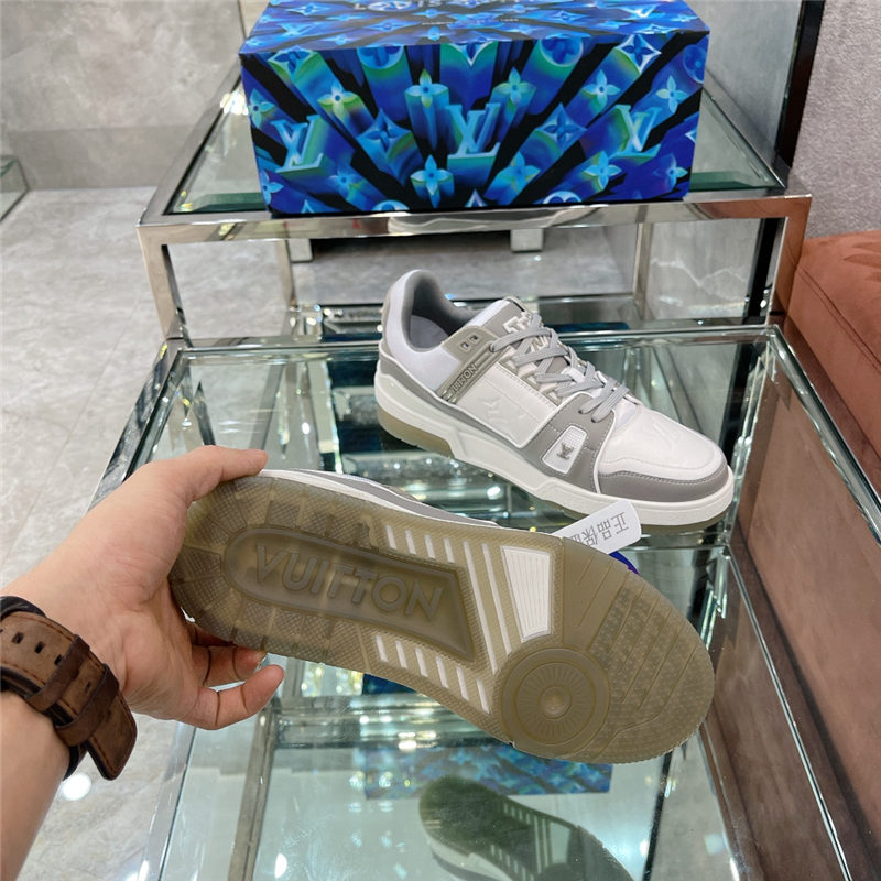 Louis Vuitton Men Women Sneakers