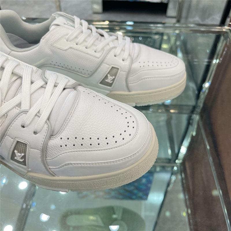 Louis Vuitton Men Women Sneakers