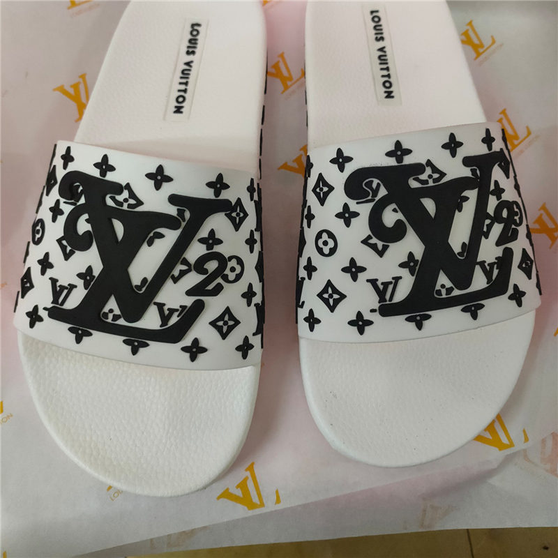 Louis Vuitton Men Women Mule