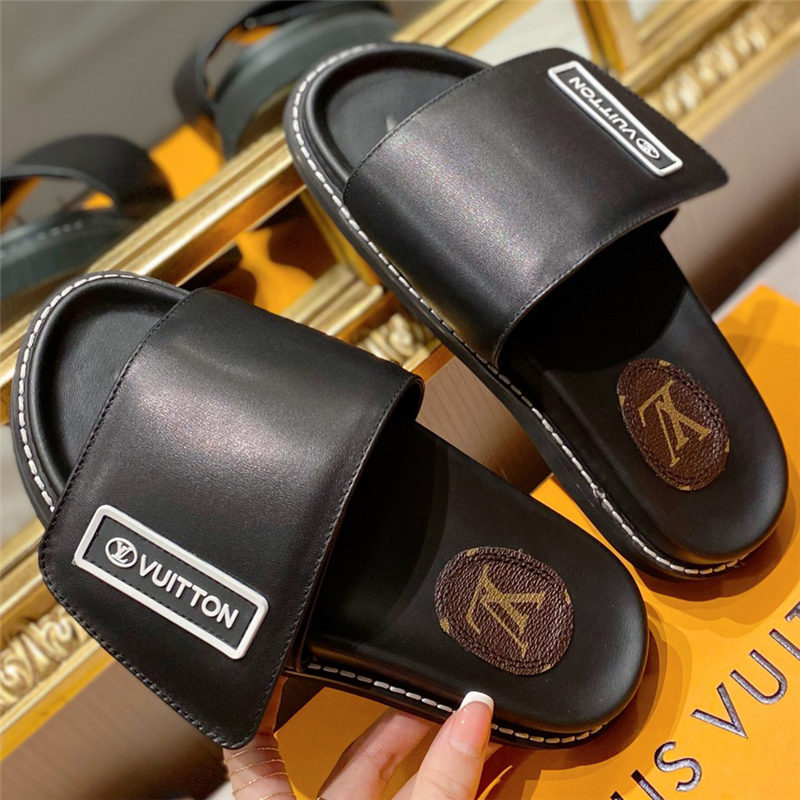 Louis Vuitton Men Women Mule