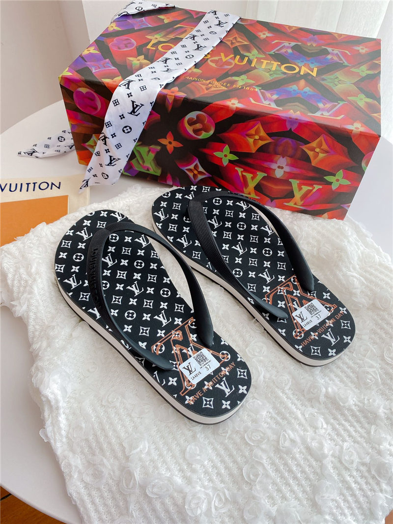 Louis Vuitton Men Women Mule