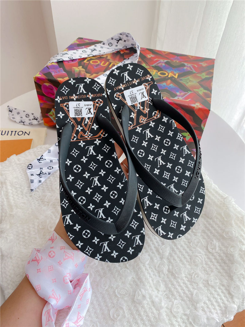 Louis Vuitton Men Women Mule