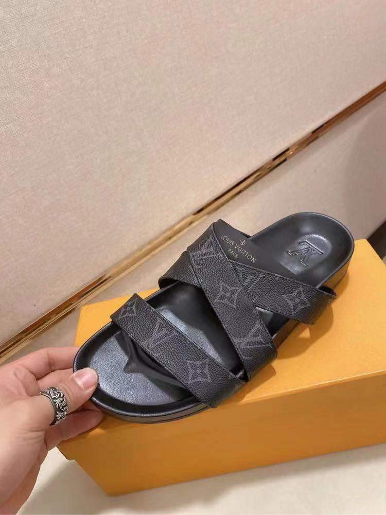 Louis Vuitton Men Mule