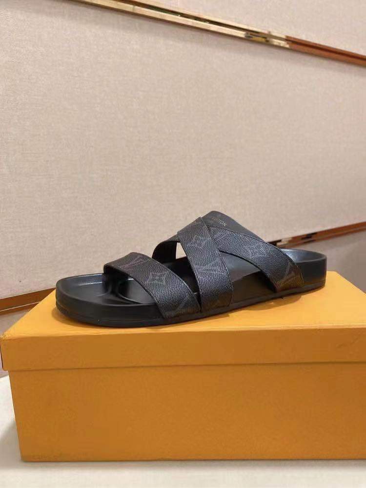 Louis Vuitton Men Mule