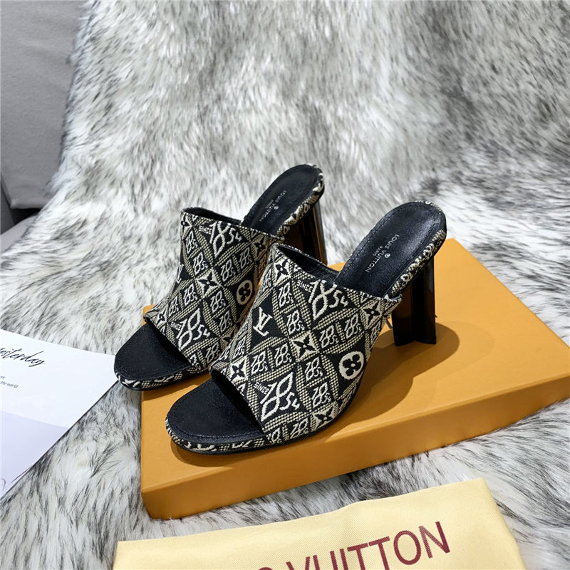 Louis Vuitton Women Mule