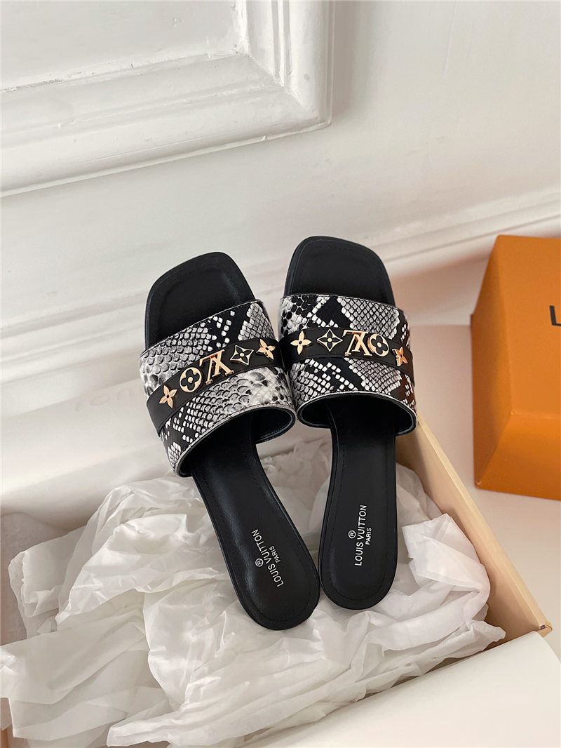 Louis Vuitton Women Mule