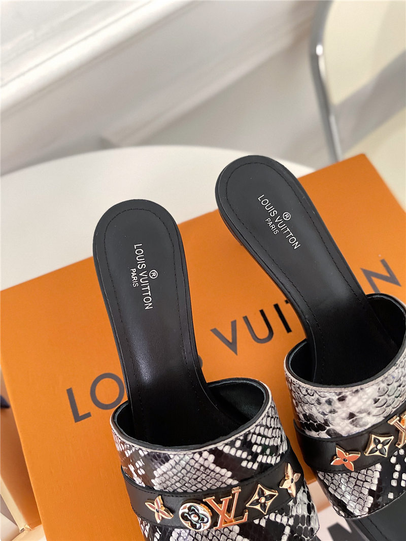 Louis Vuitton Women Mule