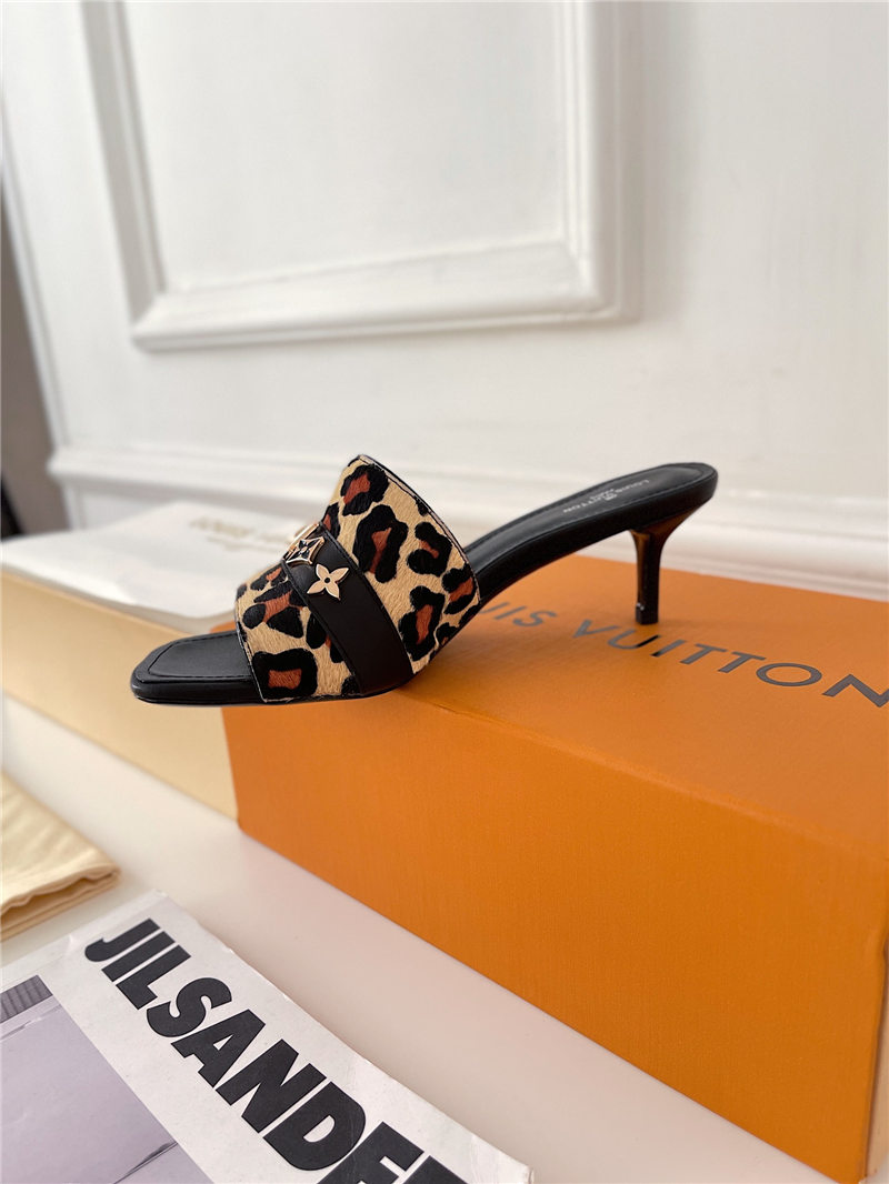 Louis Vuitton Women Mule