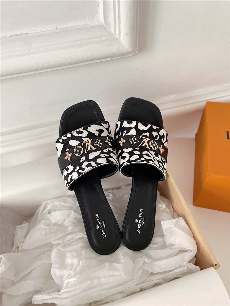 Louis Vuitton Women Mule