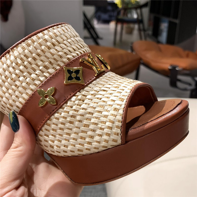 Louis Vuitton Women Mule