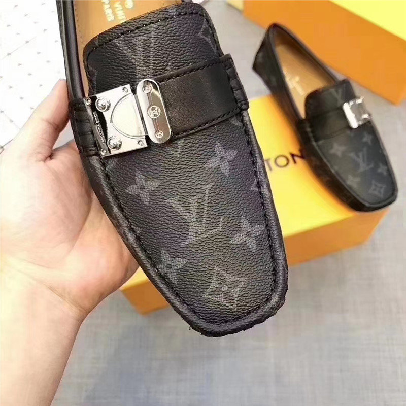 Louis Vuitton Men Loafer