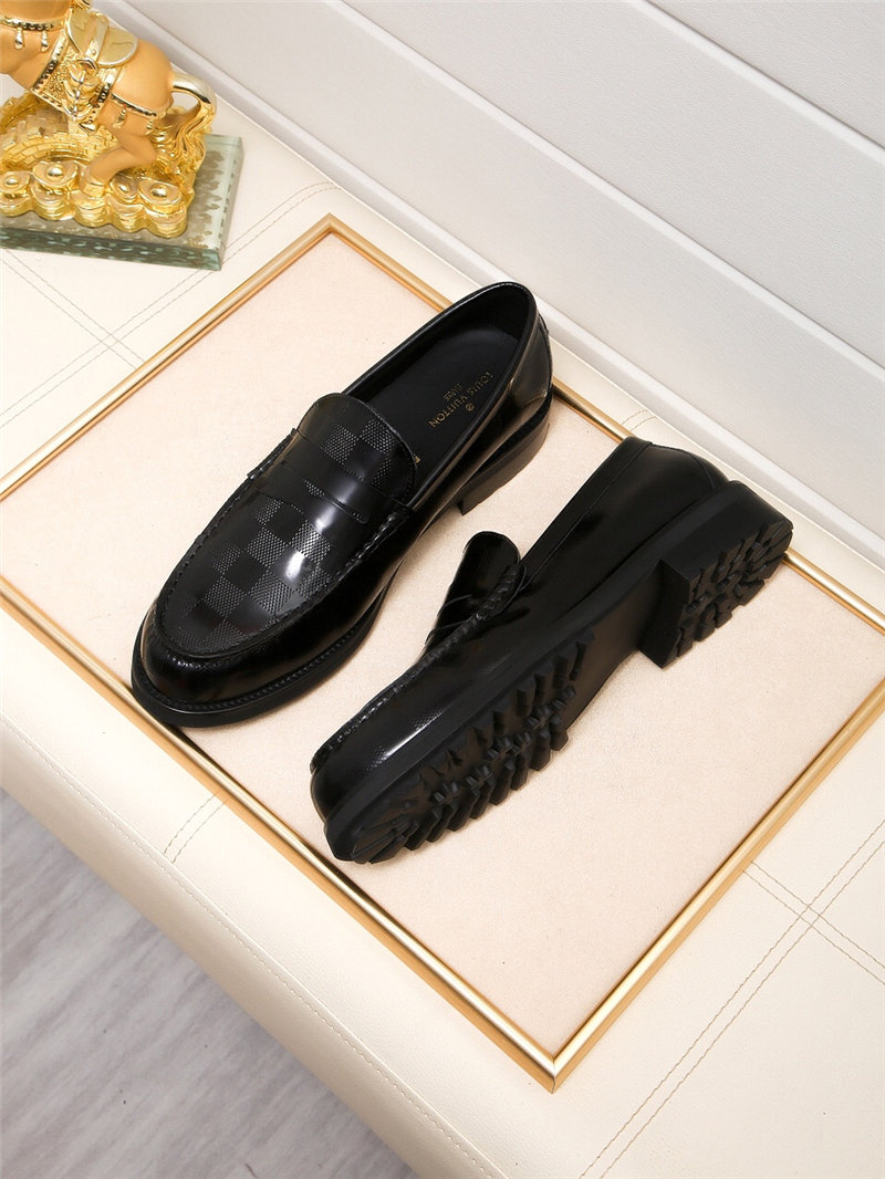 Louis Vuitton Men Loafer