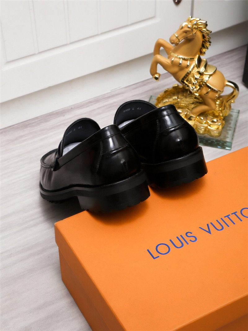 Louis Vuitton Men Loafer