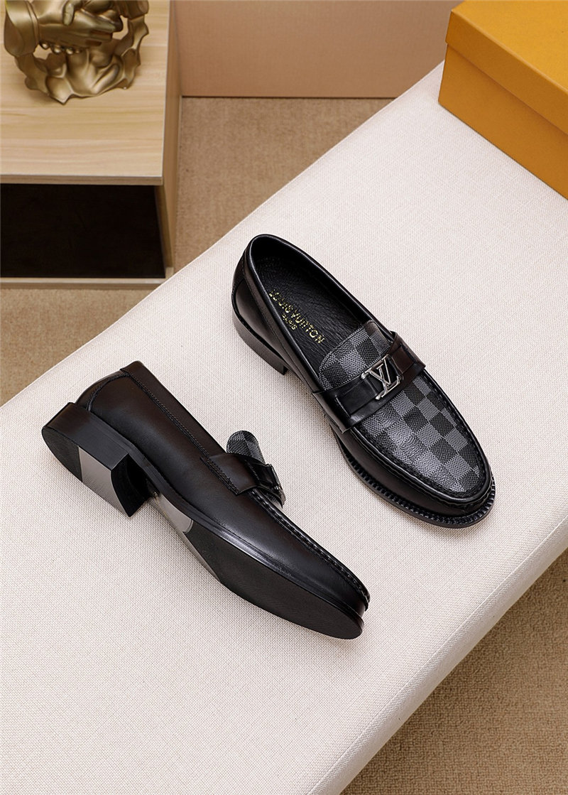 Louis Vuitton Men Loafer