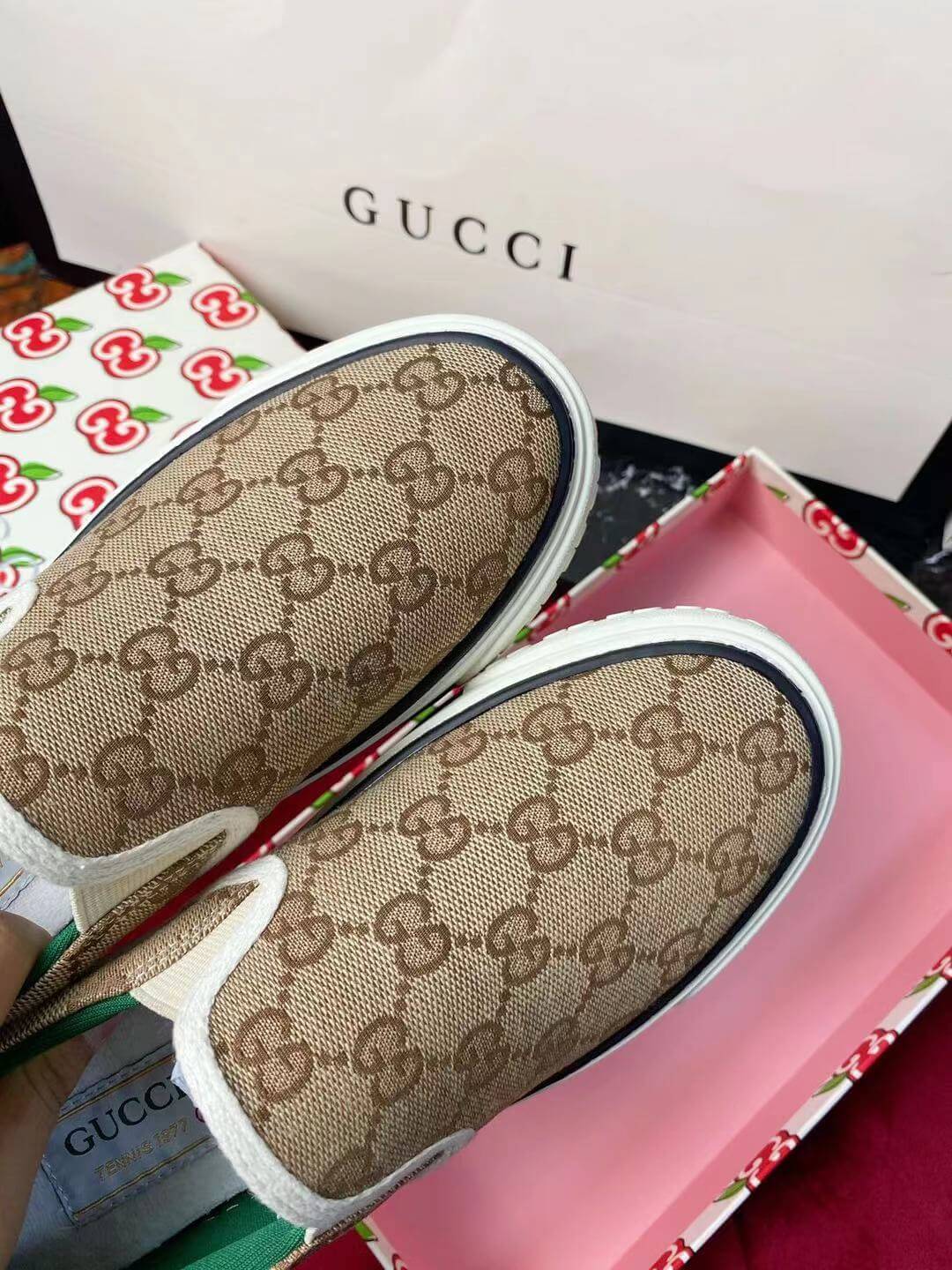 Gucci Women Loafer