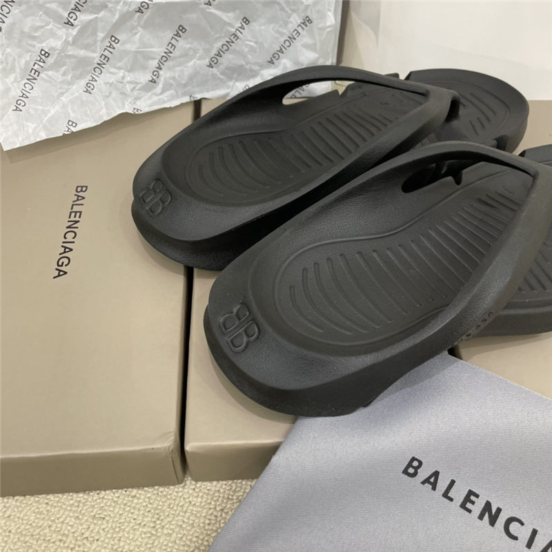 Balenciaga Women Thong Mule