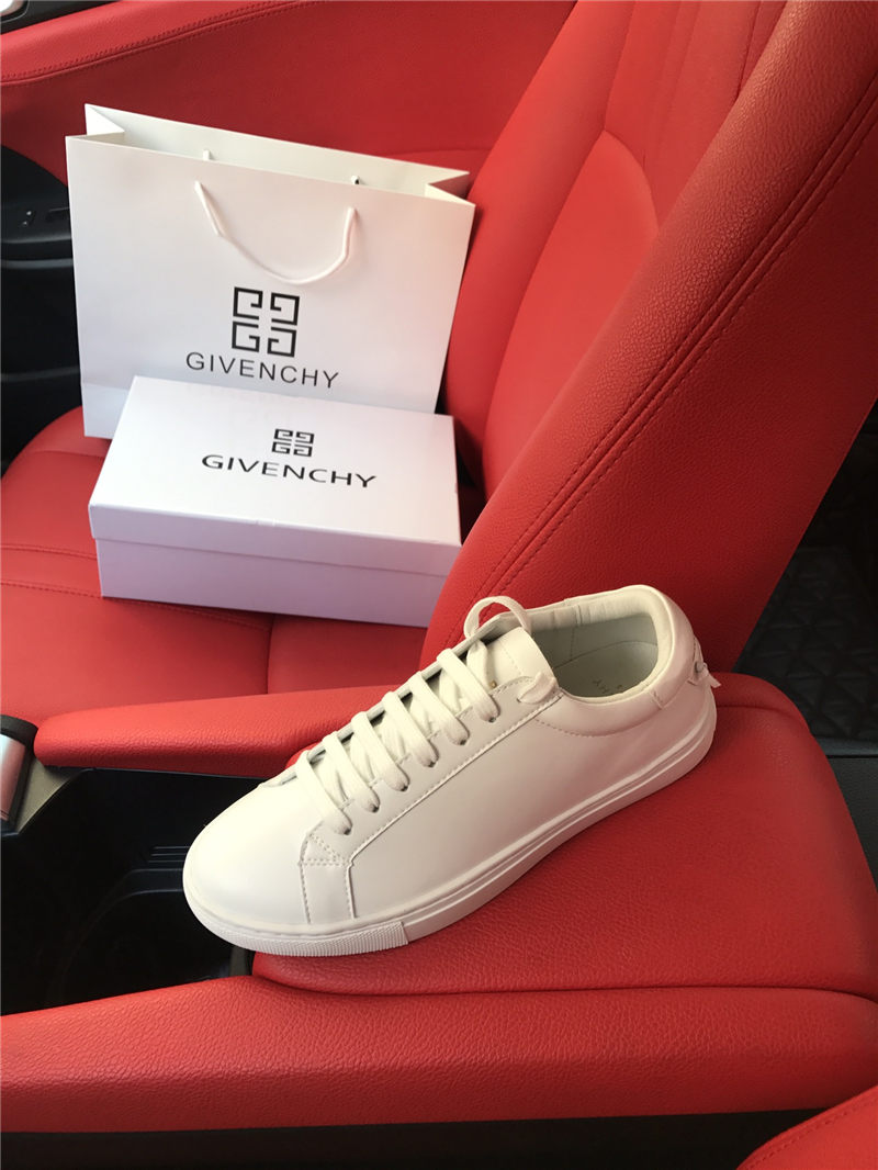 Givenchy Women Sneaker