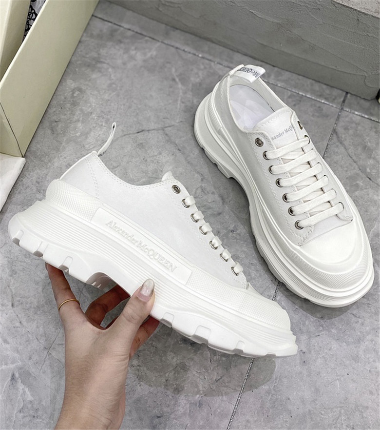 Alexander McQUEEN Women Sneaker