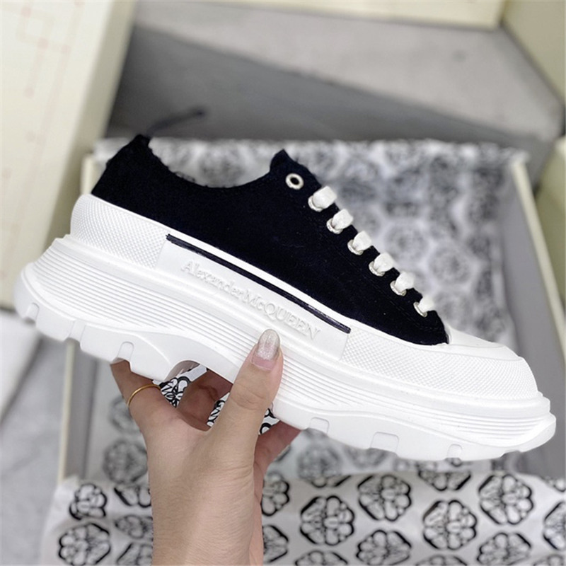 Alexander McQUEEN Women Sneaker