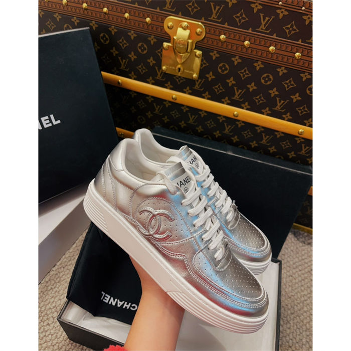 Chanel Women's Sneakers G46011