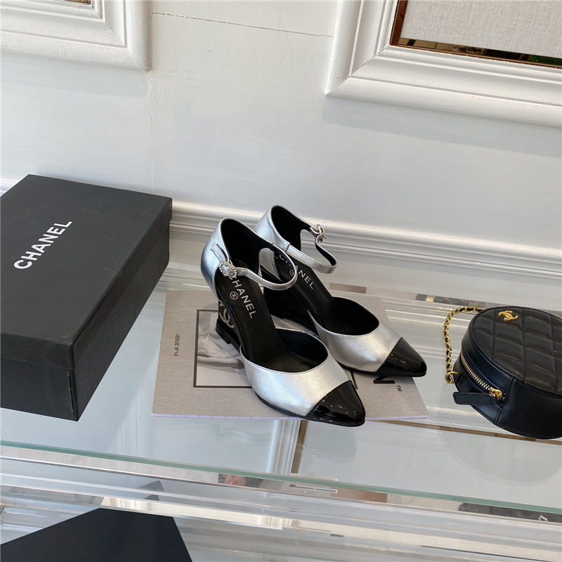 Chanel Women Pumps