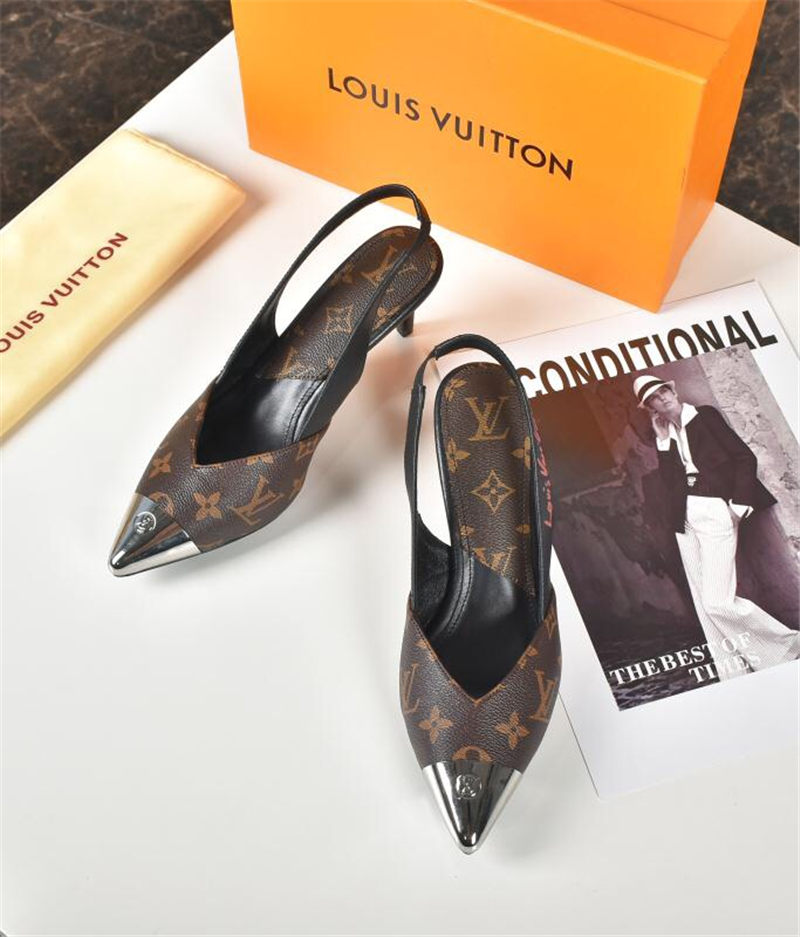 LV Women Pumps