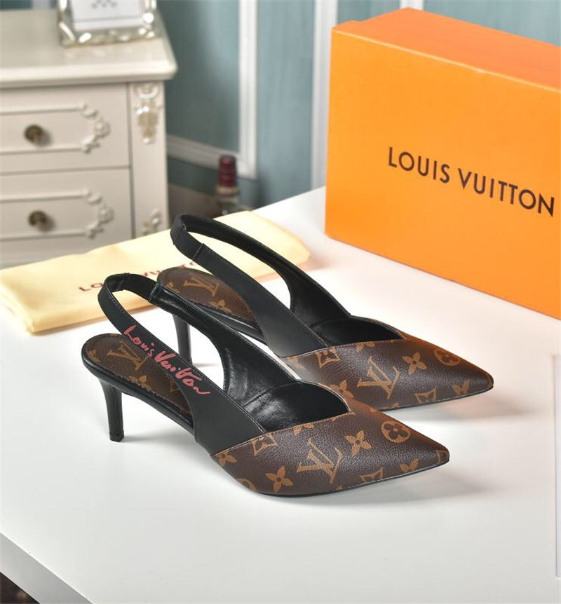 LV Women Pumps