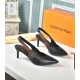 LV Women Pumps