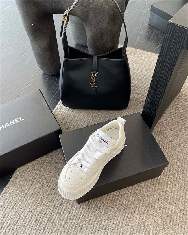 Chanel Women's Sneakers #33131