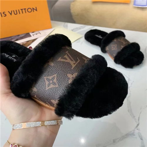 Louis Vuitton Women's Slide Sandals