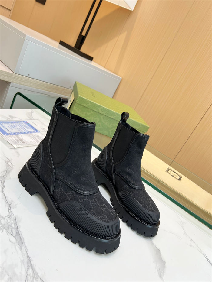 Gucci Ankle Boots Jumbo GG Elastic