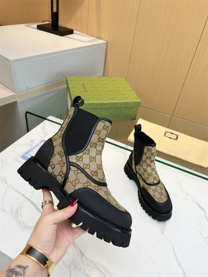 Gucci Ankle Boots Jumbo GG Elastic