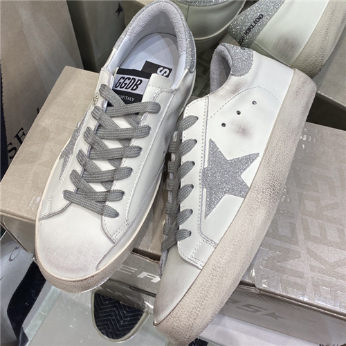 Golden Goose Sneakers