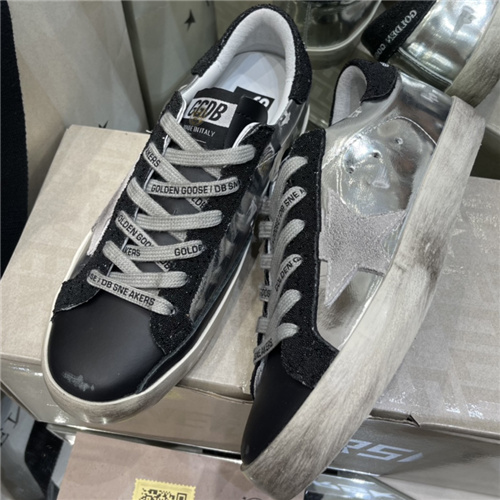 Golden Goose Sneakers