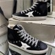 Golden Goose Sneakers