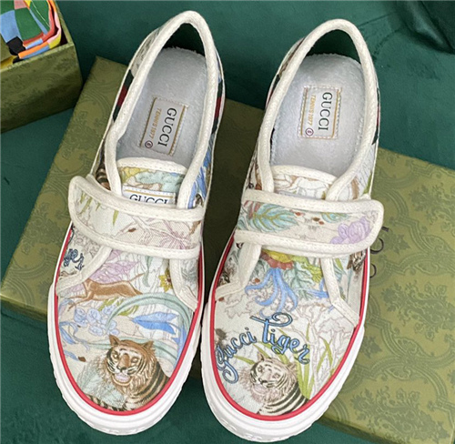 Gucci Sneakers