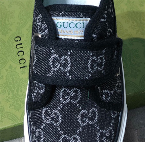 Gucci Sneakers