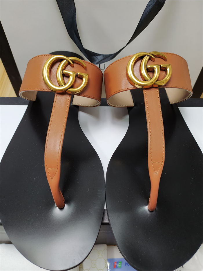 Gucci WOMEN'S THONG SANDAL WITH DOUBLE G