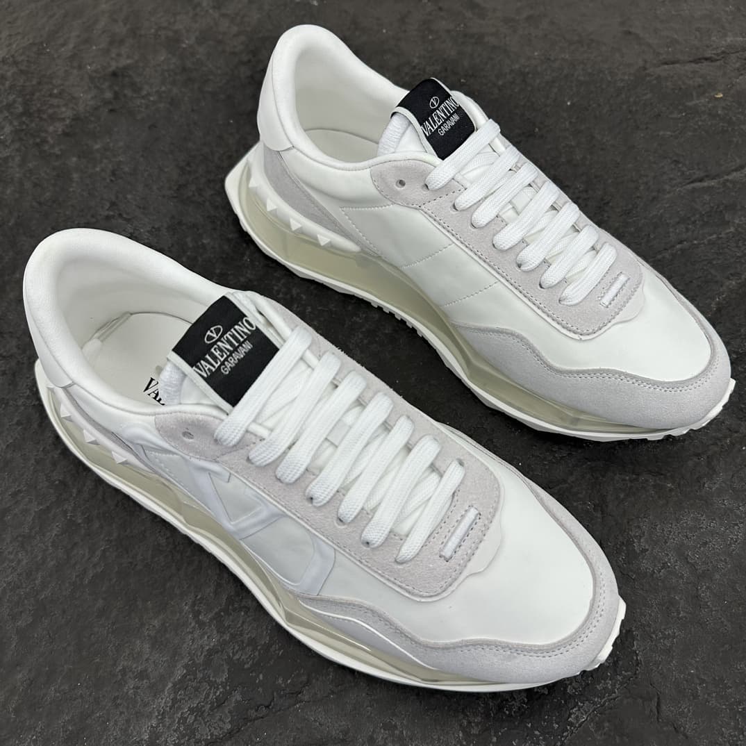 Valentino Garavani Lacerunner Sneakers