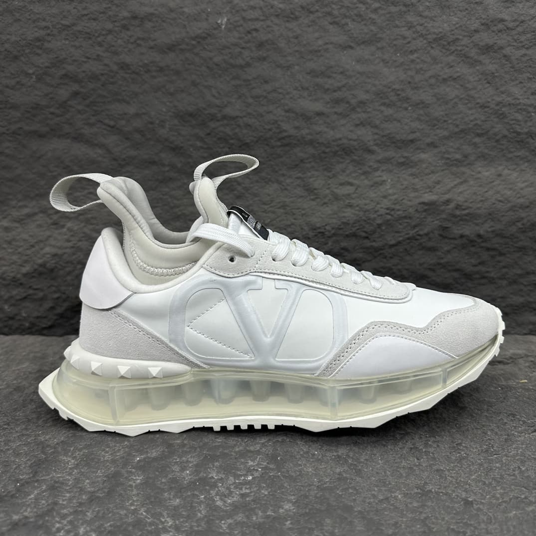 Valentino Garavani Lacerunner Sneakers