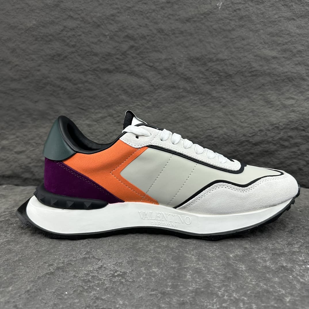 Valentino Garavani Lacerunner Sneakers