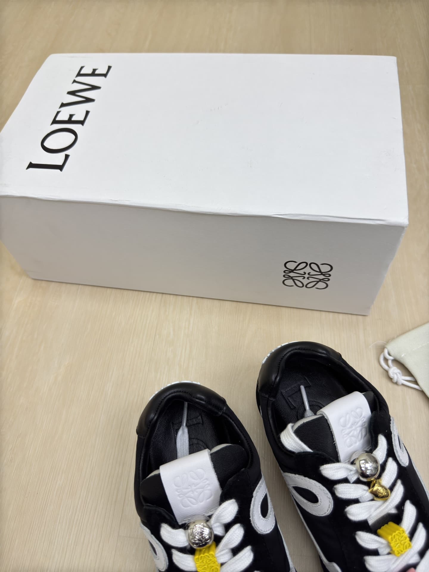 Loewe Men Women Sneaker