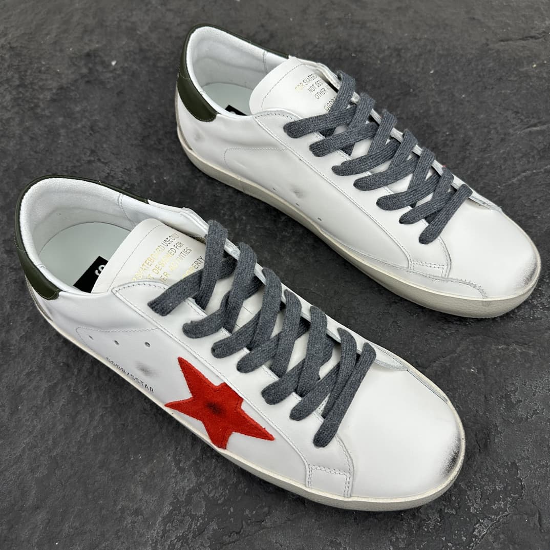 Golden Goose Sneakers