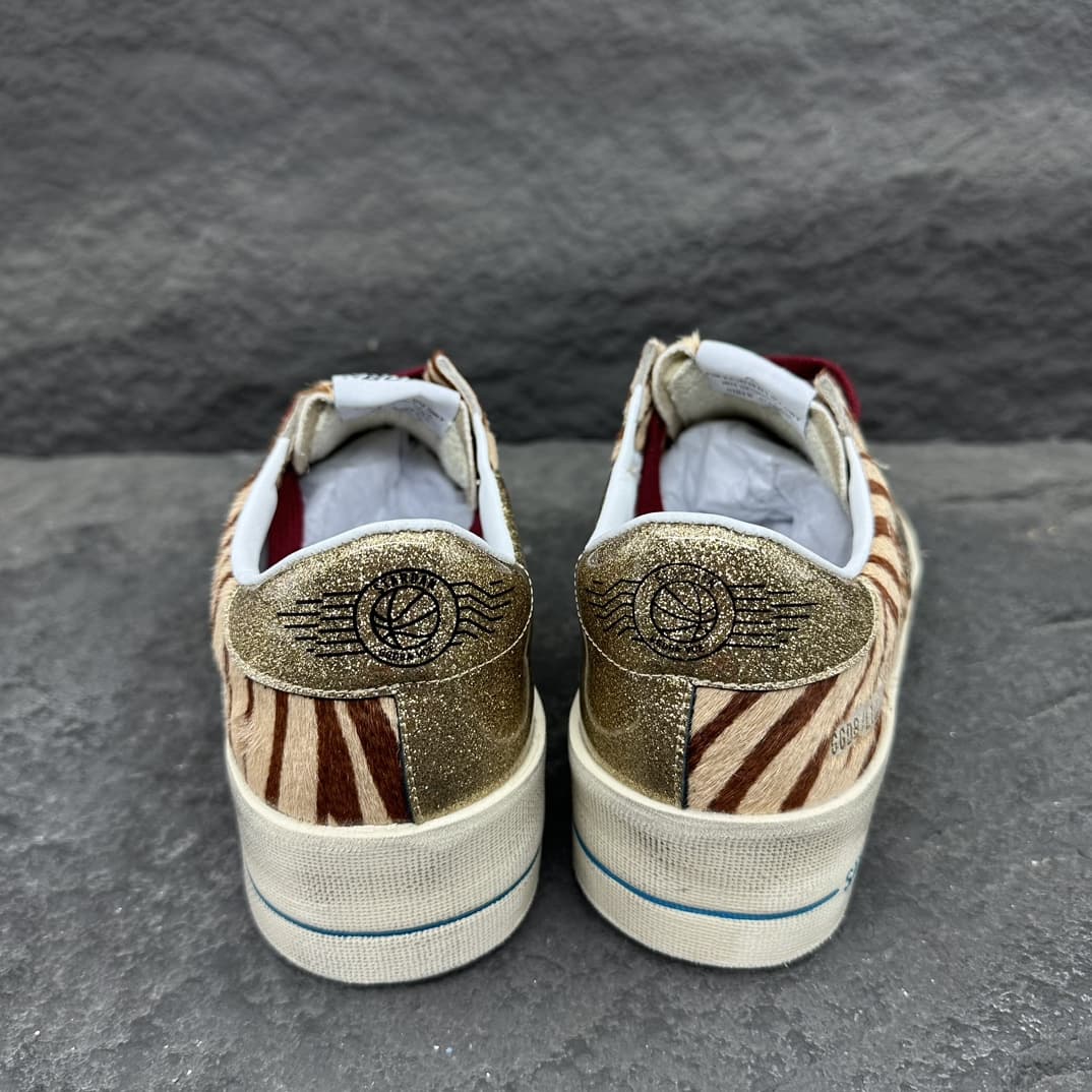 Golden Goose Sneakers