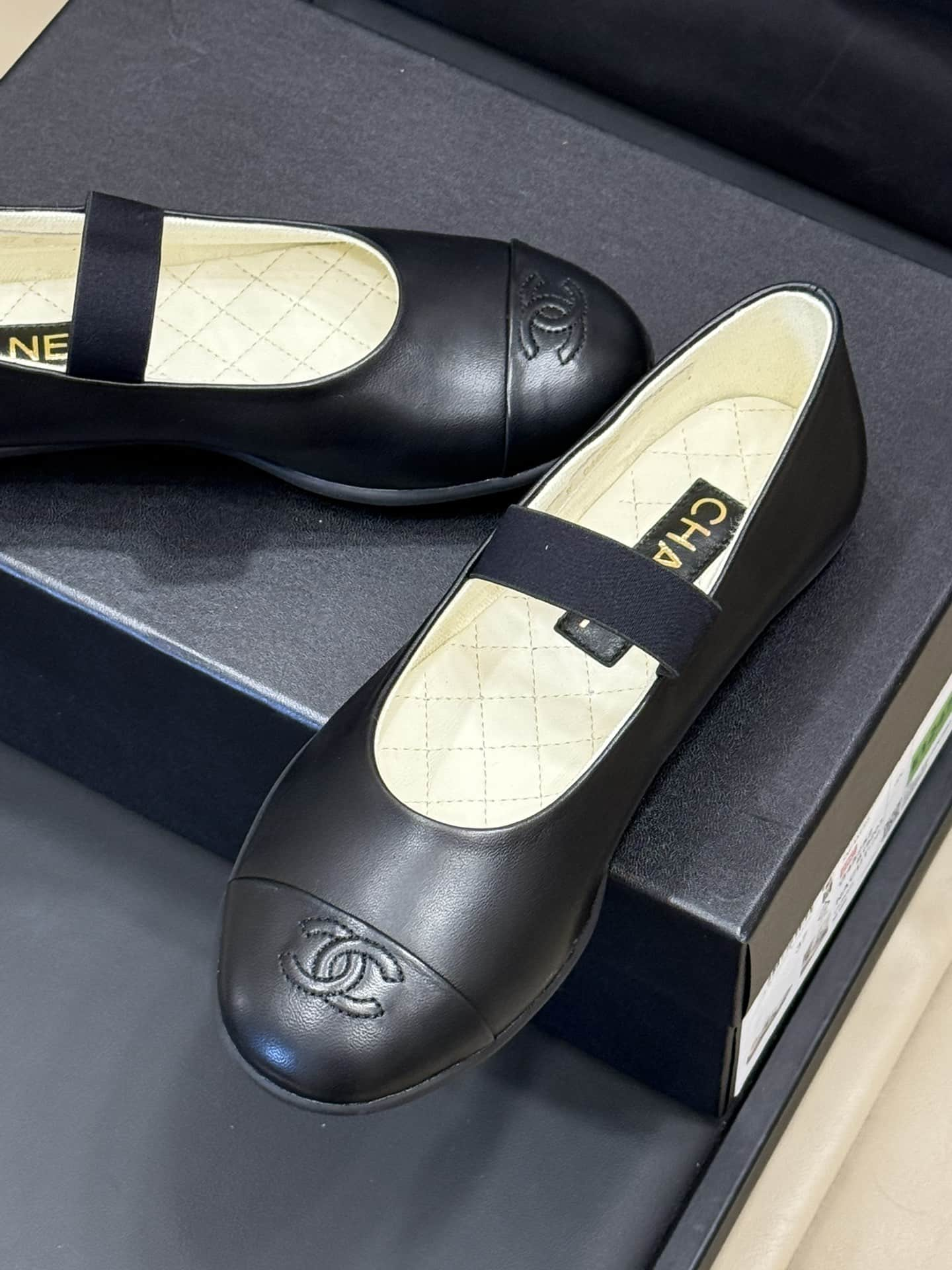 Chanel Flats mary janes