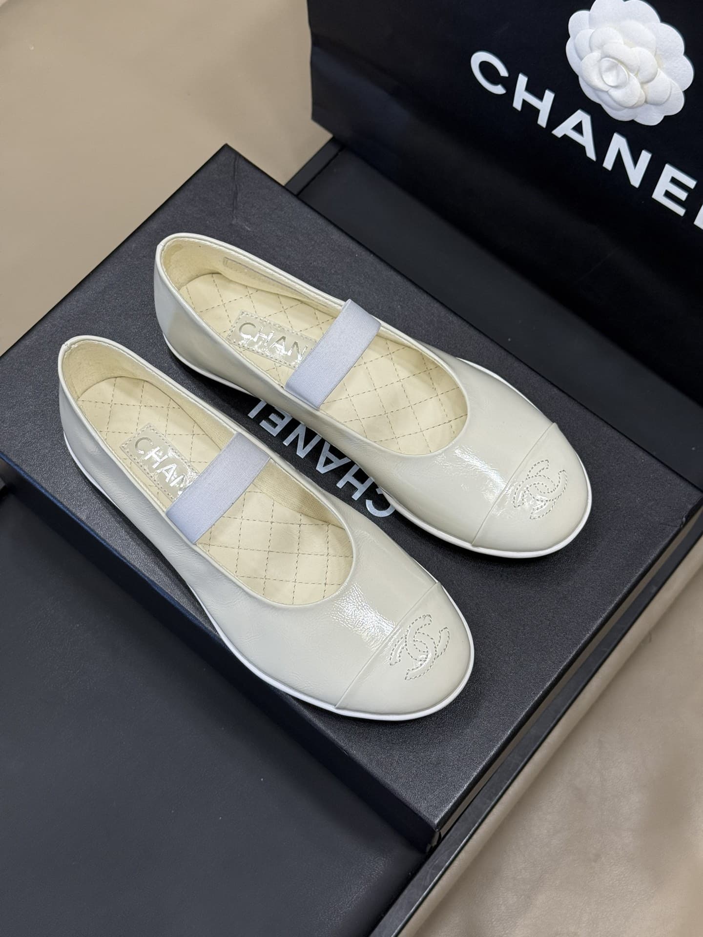 Chanel Flats mary janes