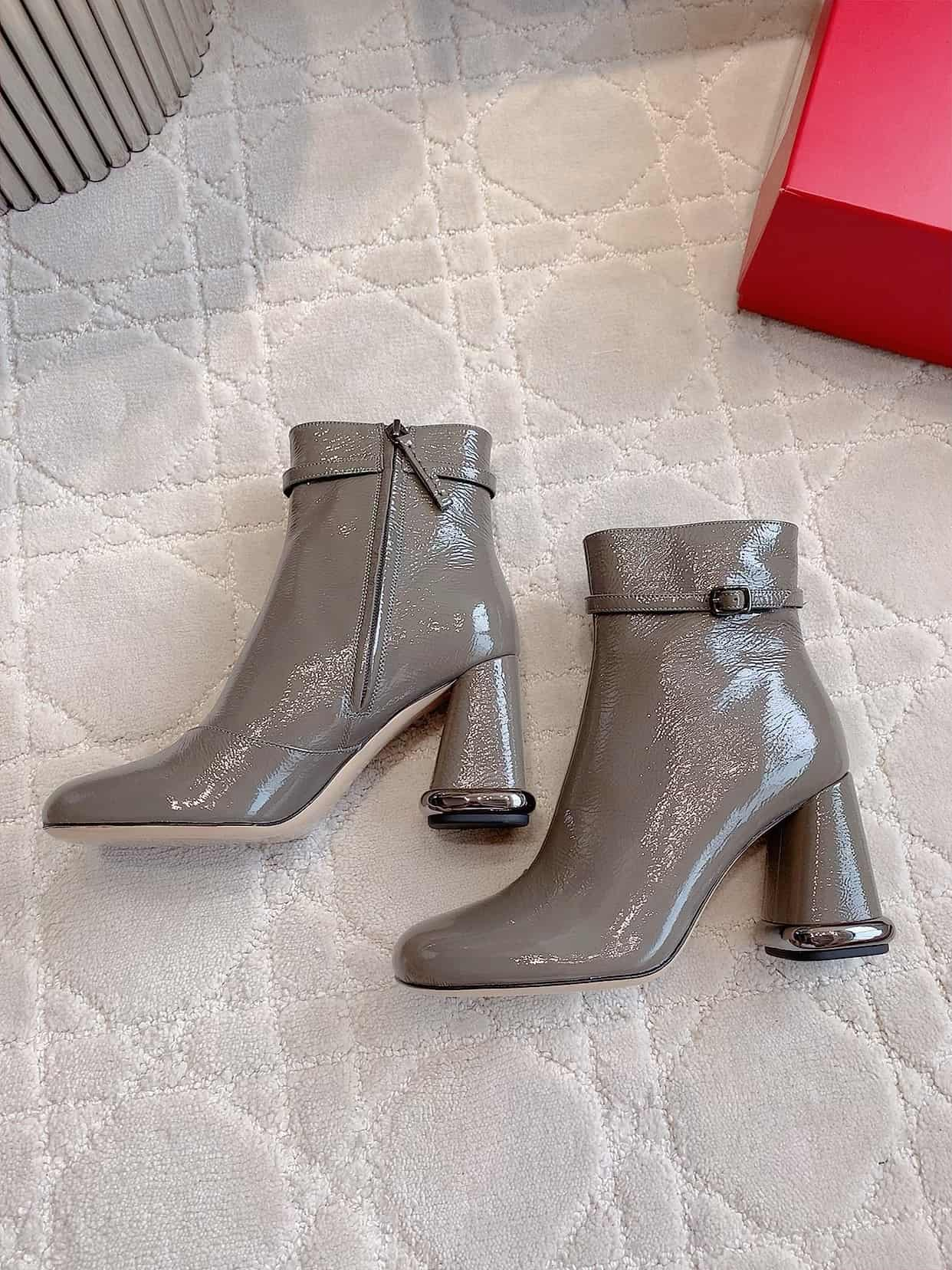 Roger Vivier Women's Boots